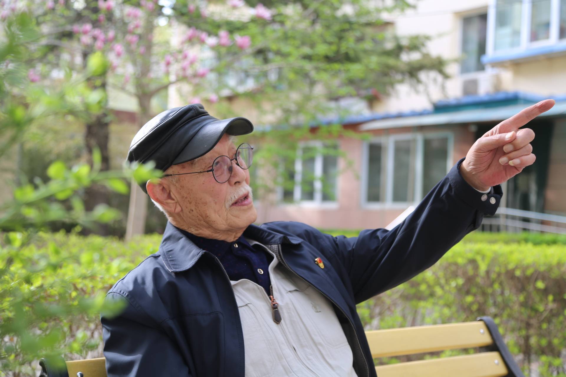 演员张勇手，日常趣事与情感纽带揭秘